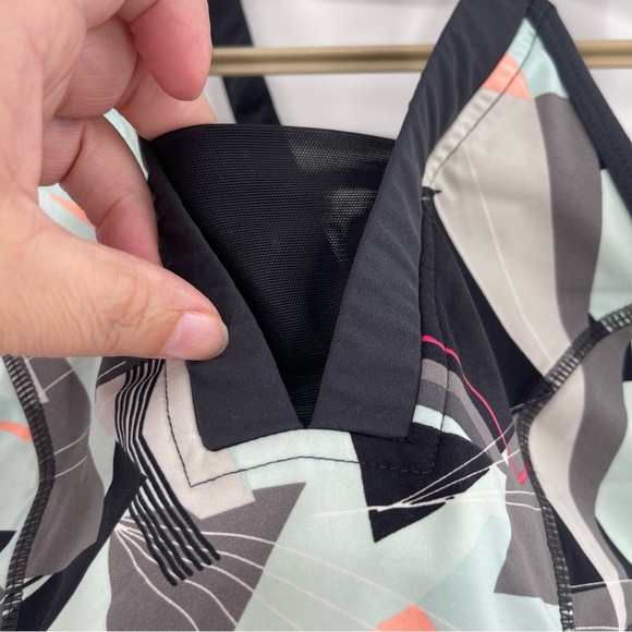 Sweaty Betty Sports Athletic Bra - Picture 5 of 7